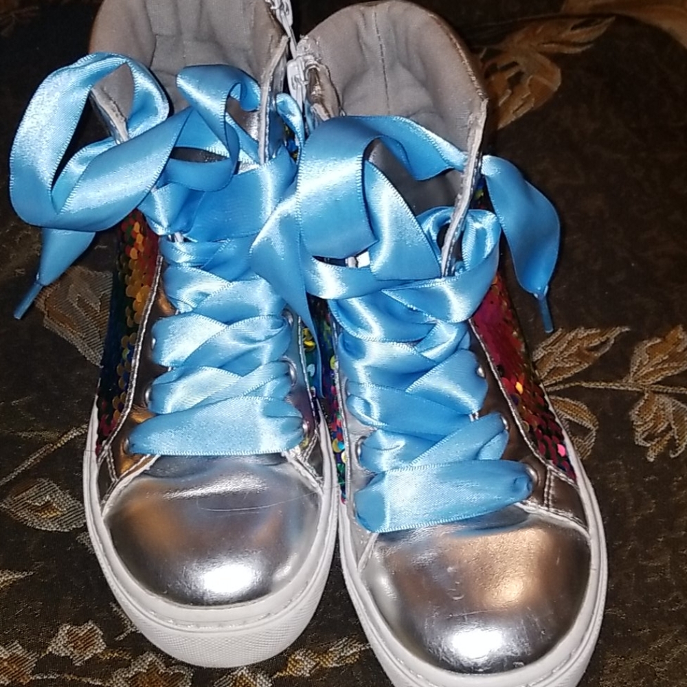 Girl's fashion sneakers